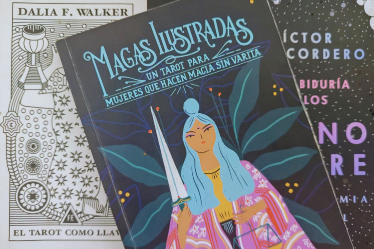 Tres libros indispensables de tarot