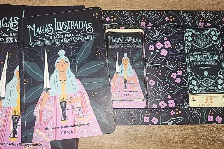 Reseña completa de tarot Magas Ilustradas (Fera)