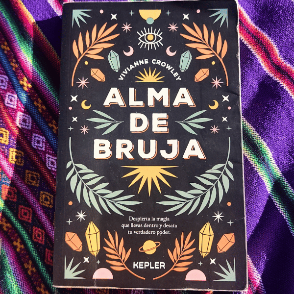 Reseña de Alma de Bruja: la autobiografía de Vivianne Crowley